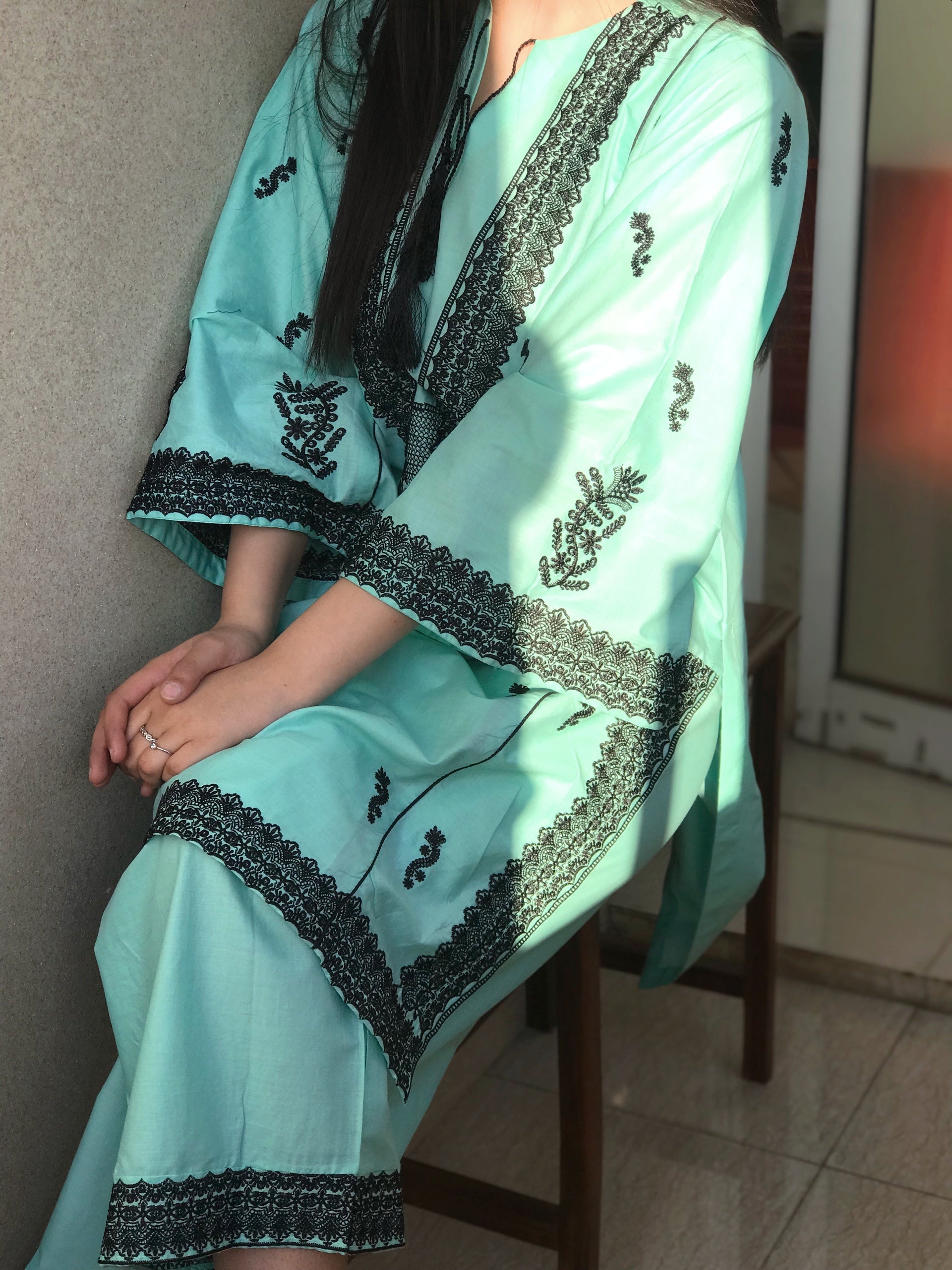 Anaya 2Pc Stitched