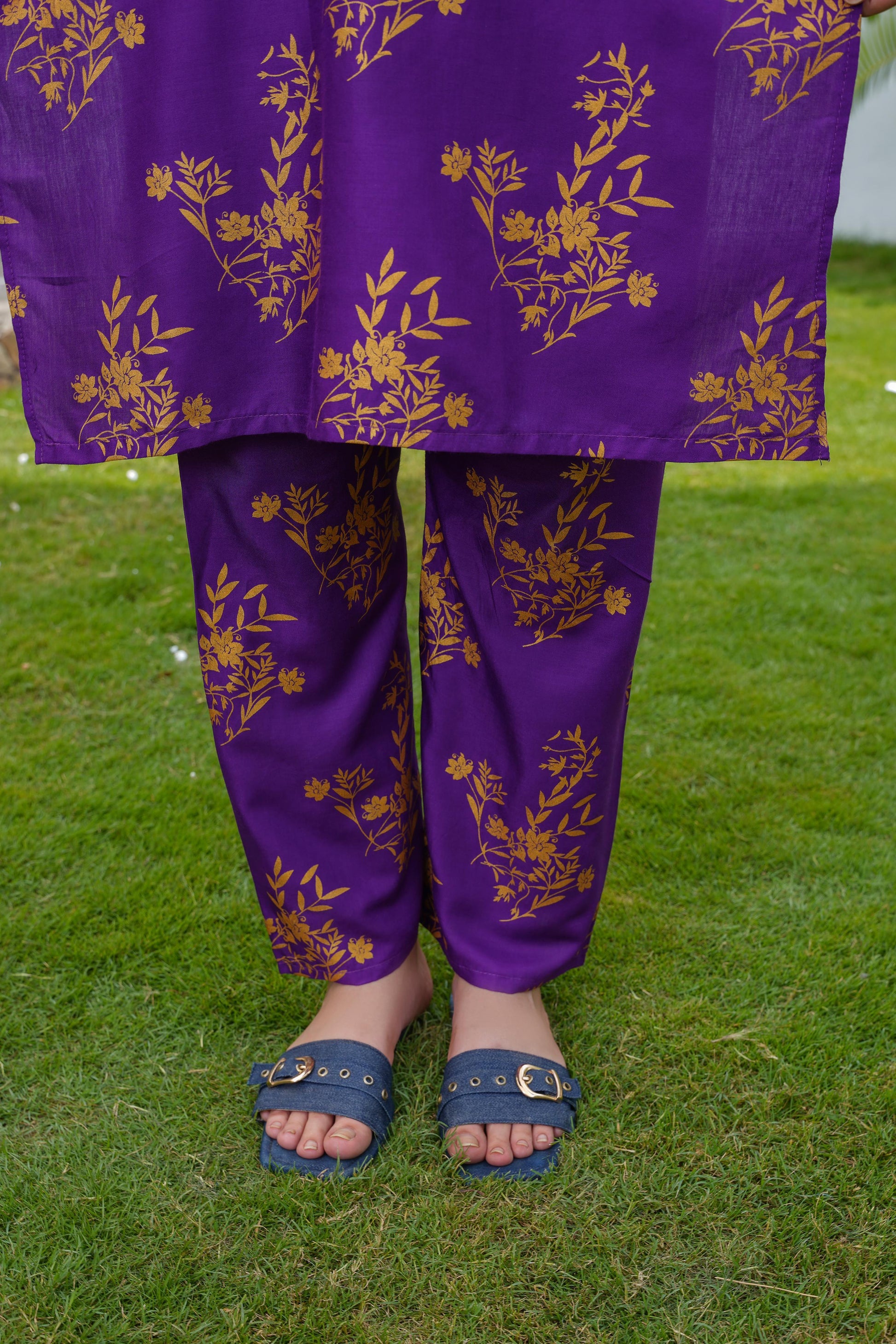 Camellia 2Pcs Stitched Suit