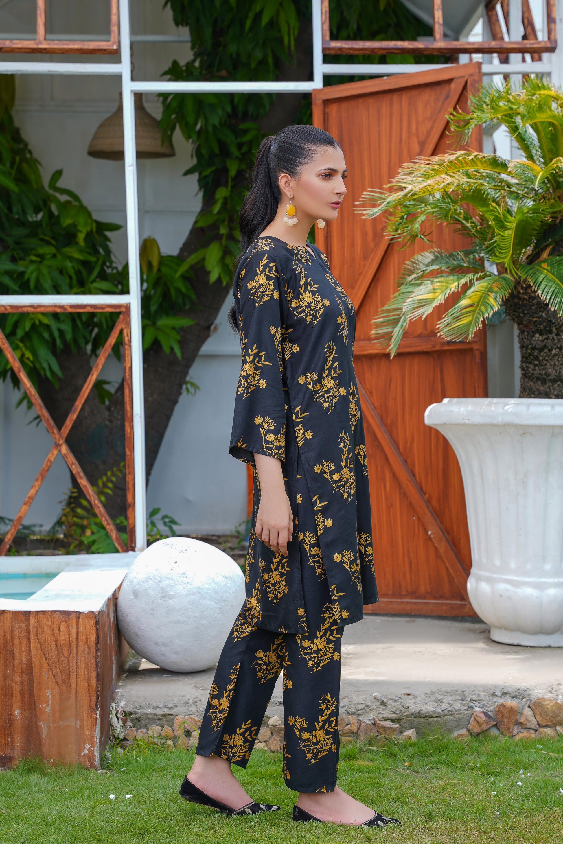 Camellia 2Pcs Stitched Suit