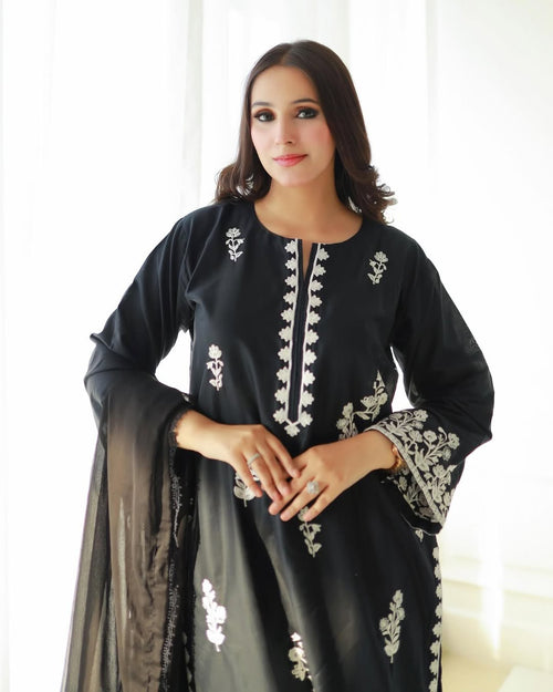 Aina 2Pc Stitched