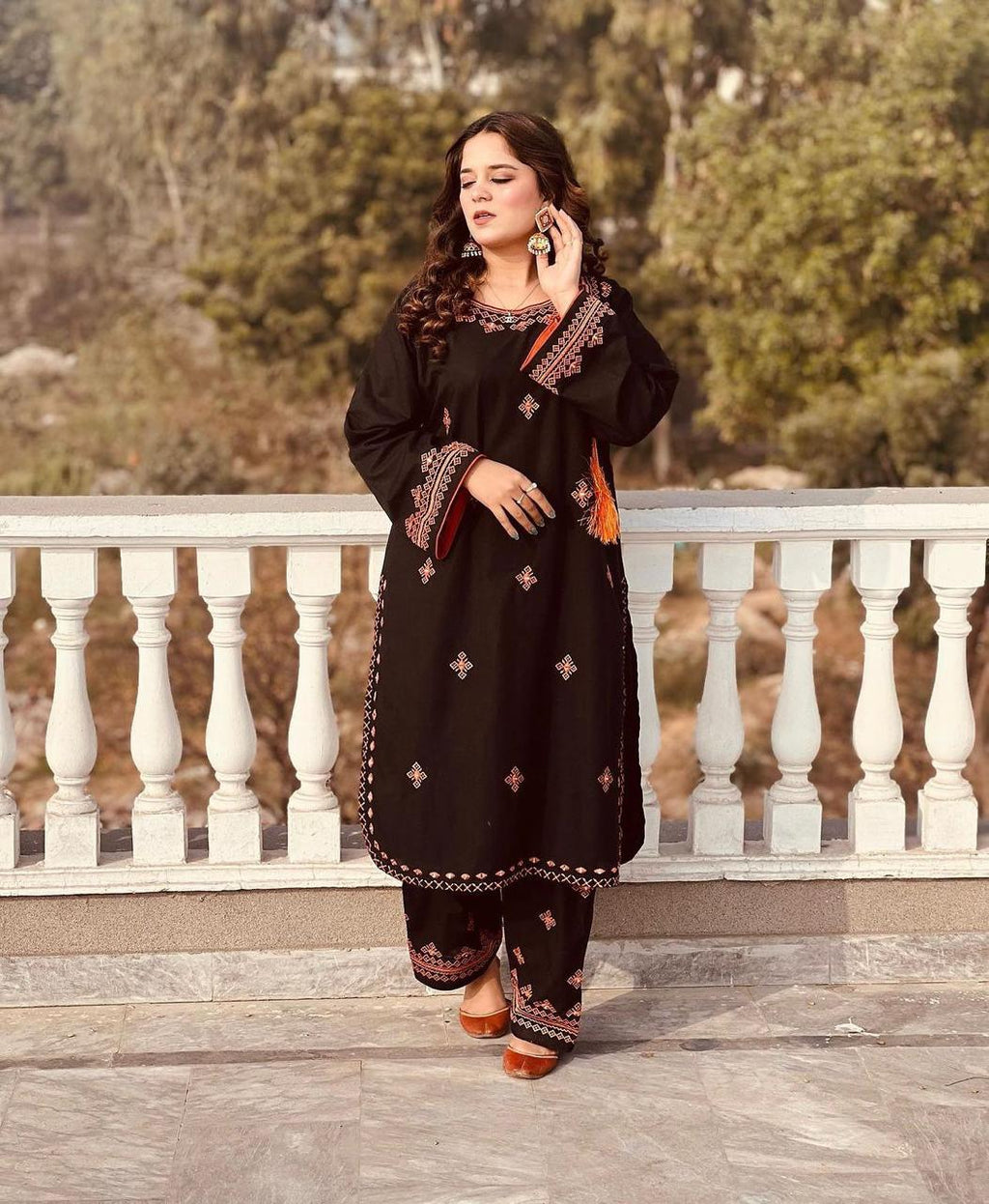 Desi Core Embroidery 2Pcs Stitched