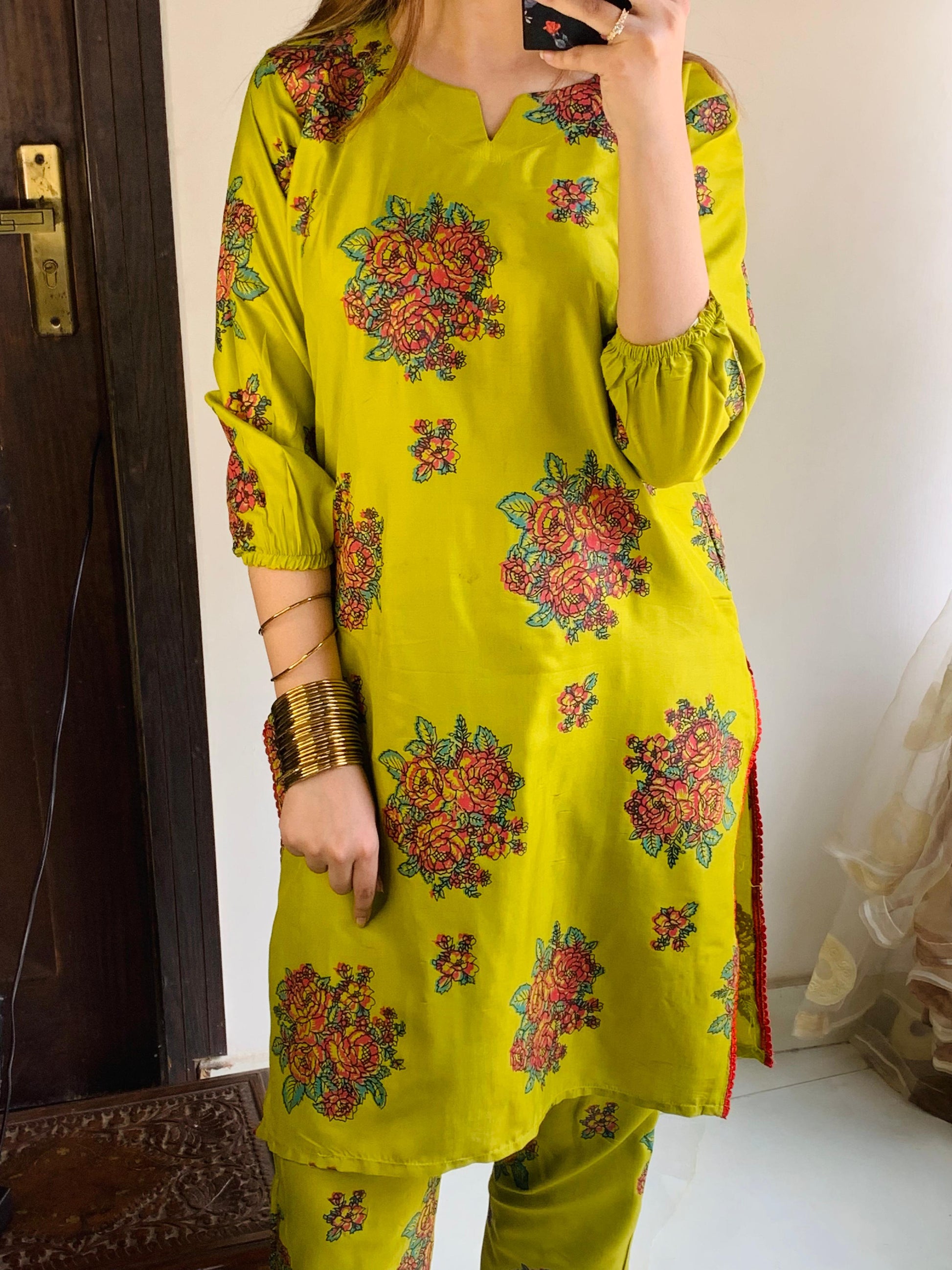 Gulab 2Pcs Stitched Suit