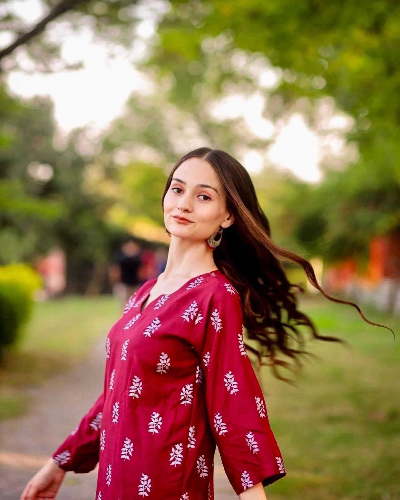 Saleha 2Pcs Stitched Suit