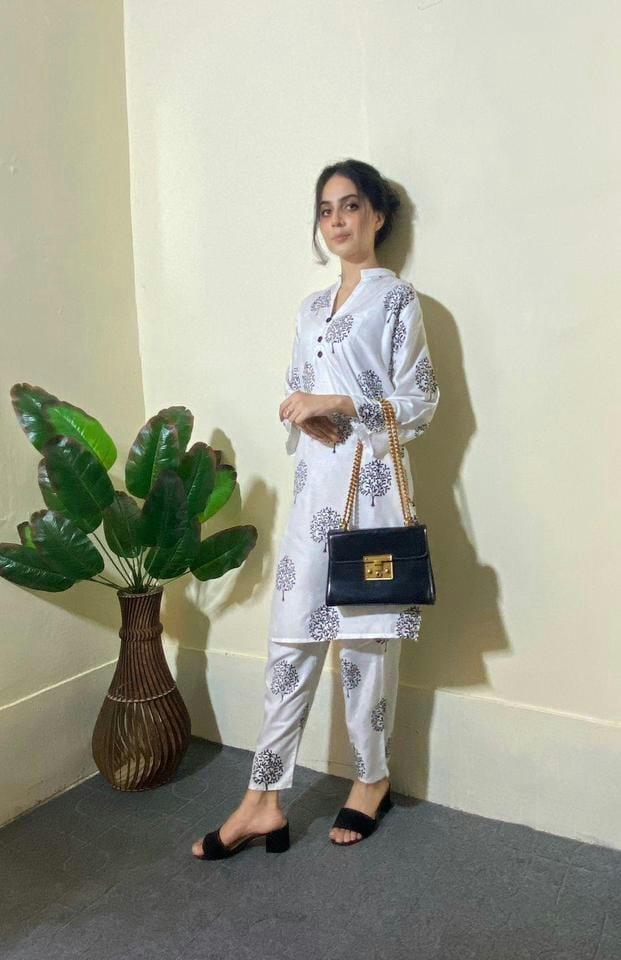 Floral TREE Print 2pc Stitched